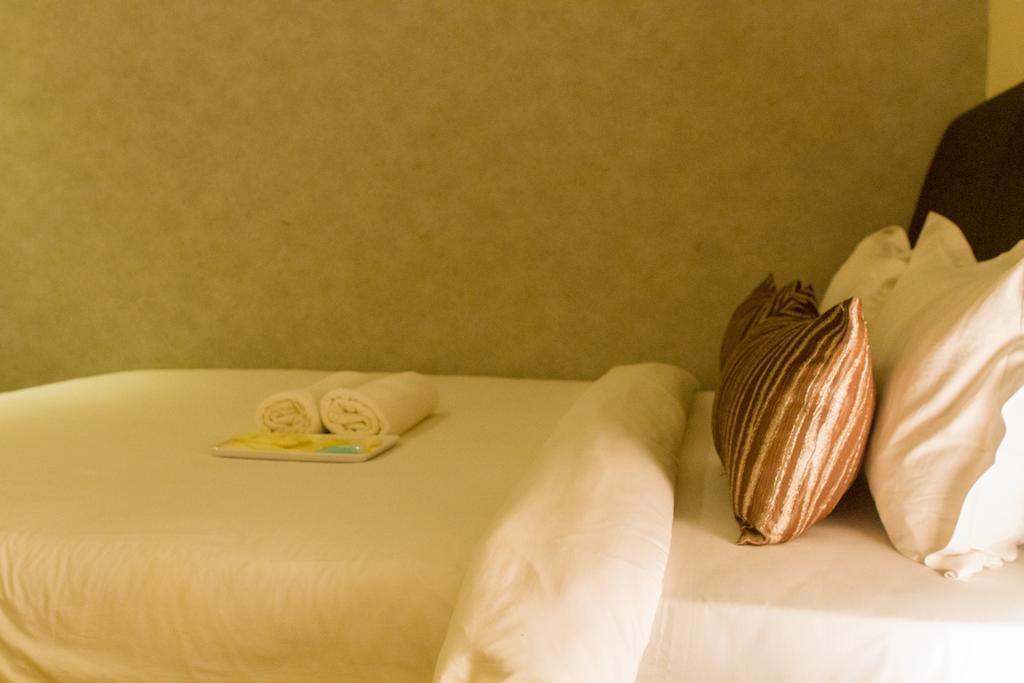 Mood Hotel Johor Bahru Oda fotoğraf